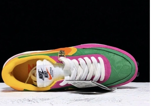 Nike BV0073-301 Waffle Pine Sacai  Green LD 0105